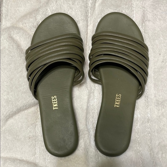 TKEES NWOT Caro Slide Sandals Olive Size 7 - Picture 4 of 11